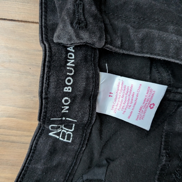 Classic Black Women's Shorts - Picture 2 of 2